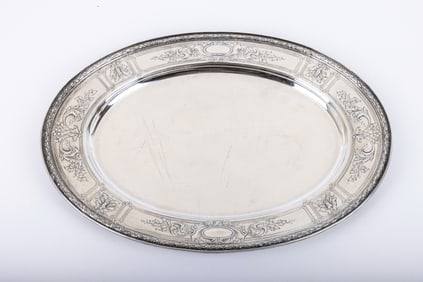 A LARGE STERLING SILVER OVAL PLATTER BY GORHAM SILVER. American, c. 1940. Good condition with light