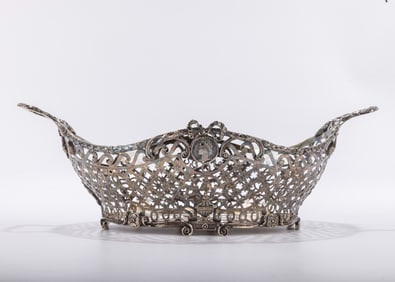 A SILVER DUTCH BREAD BASKET BY HOEKER AND ZOON. The Netherlands, c. 1900.&nbsp; In the Greek revival