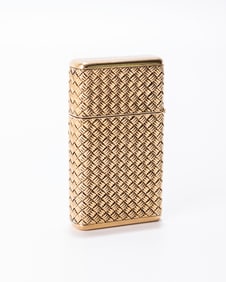 AN 18K GOLD LIGHTER BY BOUCHERON. Paris, c. 1940. Weaved style .29.3 grams without mechanism (Just