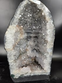 AMETHYST CRYSTAL GEODE CATHEDRAL