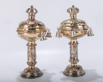 A PAIR OF SILVER TORAH FINIALS. Vienna, c. 1910.
