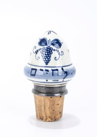 A DELFT WINE STOPPER. The Netherlands, 19th century. Hand painted with the words