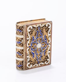 A GILDED FILIGREE AND ENAMEL BOOK SHAPED SPICE BOX. Continental, 19th century. Hand spun and