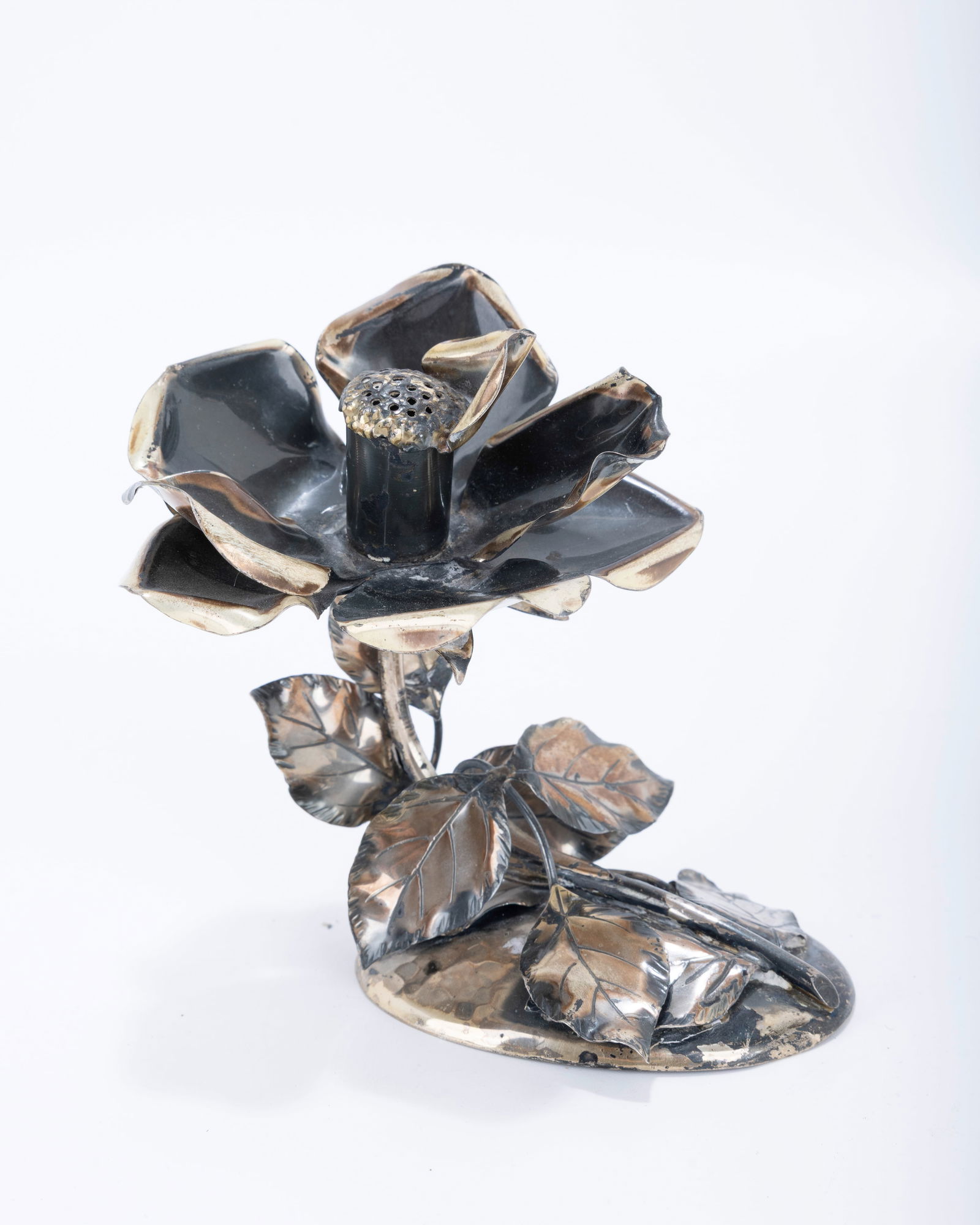 A STERLING SILVER SPICE CONTAINER BY HANS TEPPICH (1904, Germany - 1983, Israel). Israel, c. 1948.