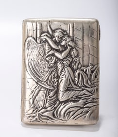 AN EARLY AND RARE EMBOSED SILVER RUSSIAN CIGARETTE CASE . Moscow, 1899 - 1908. Embossed with Tamara