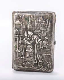 A RARE RUSSIAN EMBOSSED SILVER CIGARETTE CASE. Moscow, 1908 - 1926. Embossed with a city scene with