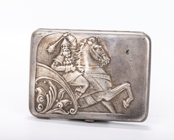 A RARE RUSSIAN EMBOSSED SILVER CIGARETTE CASE. Moscow, 1908 - 1926. Embossed with a medieval