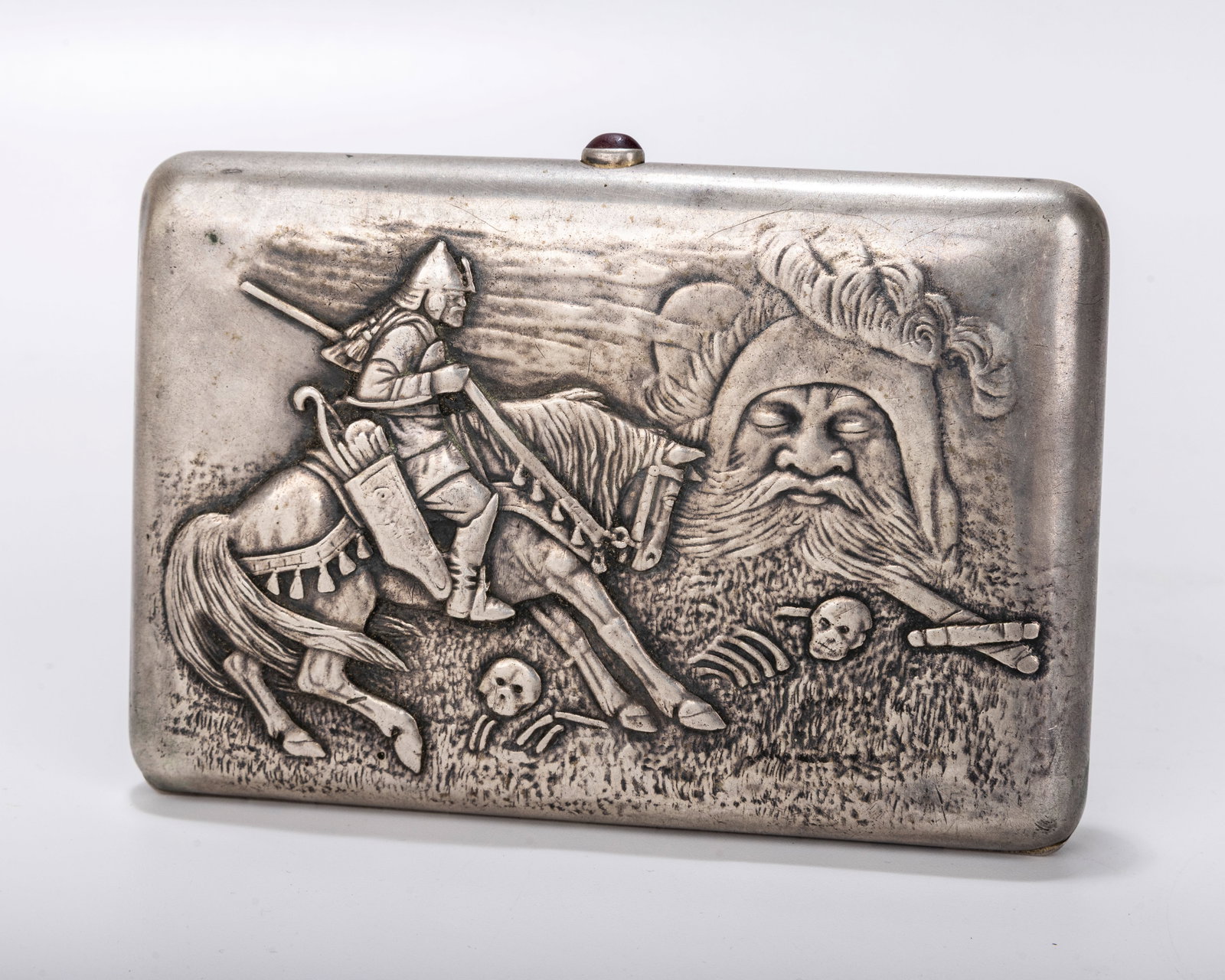 A RARE RUSSIAN EMBOSSED SILVER CIGARETTE CASE. Possibly Riga, c. 1900.  Embossed  a horseman ina (1 of 6)