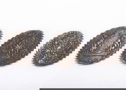 THREE RUSSIAN KOPECK COINS. Including a 1773 two Kopeck Siberian coin and two five kopeck coins: THREE RUSSIAN KOPECK COINS. Including a 1773 two Kopeck Siberian coin and two five kopeck coins dated 1791 and 1793. All in good condition.