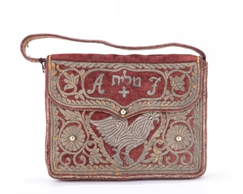 16. AN EMBRODERED TALLIS BAG. Ottoman Empire, c. 1900. The body is made of red velvet with gold