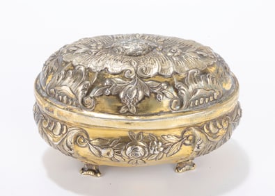 147. A PARCEL GILT OVAL ETROG CONTAINER. Germany (probably Wurzen Saxonia) 18th century. Oval form
