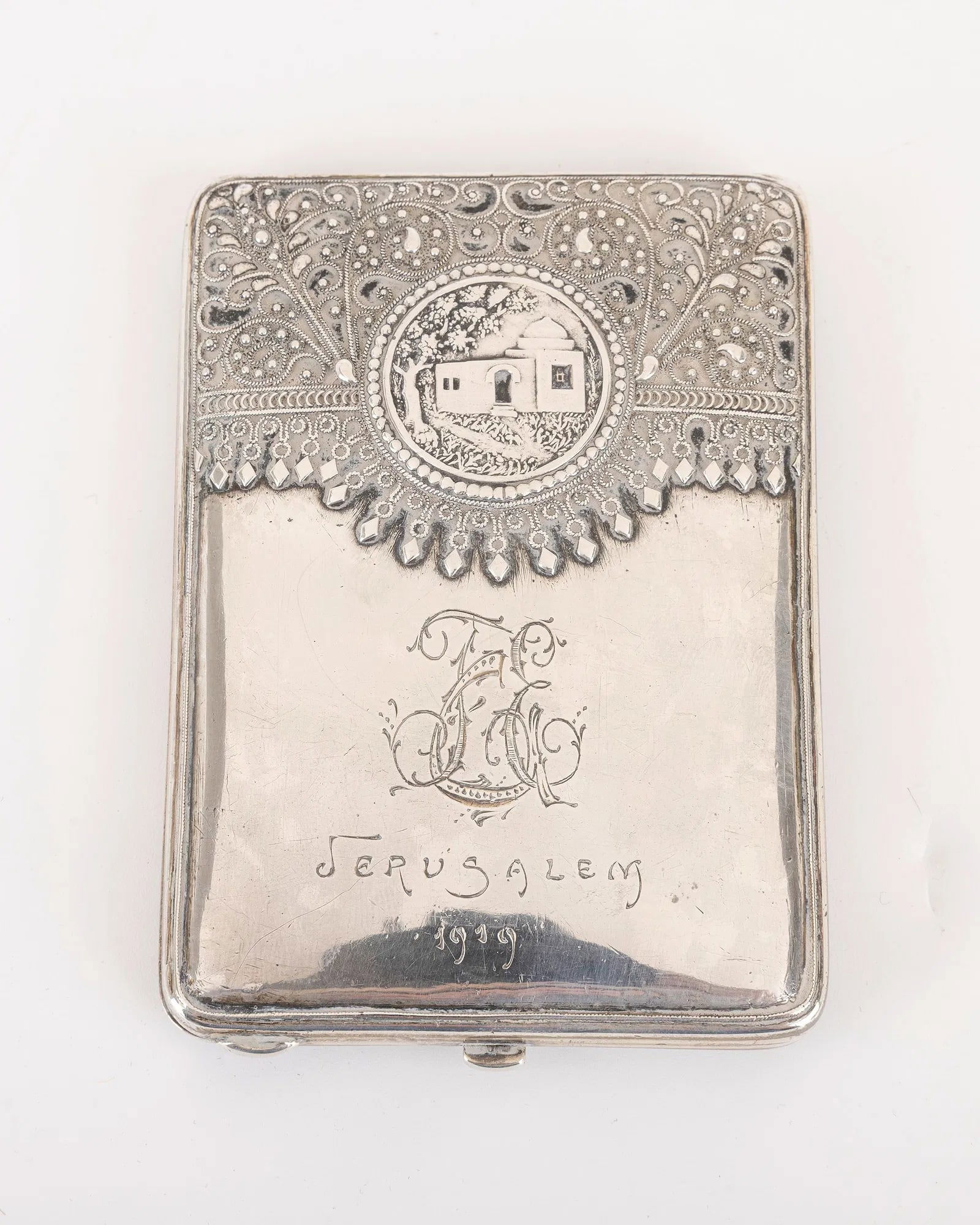A RARE BEZALEL CIGARETTE CASE. Jerusalem, c. 1929 (1 of 6)