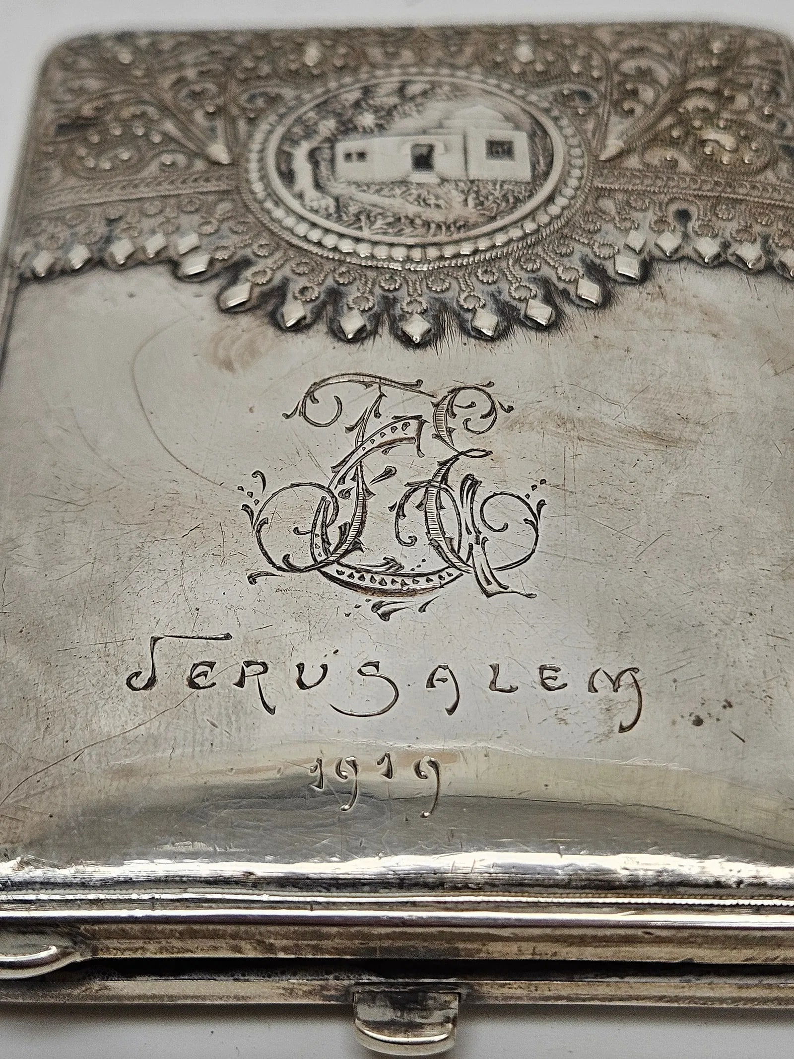 A RARE BEZALEL CIGARETTE CASE. Jerusalem, c. 1929 - 4