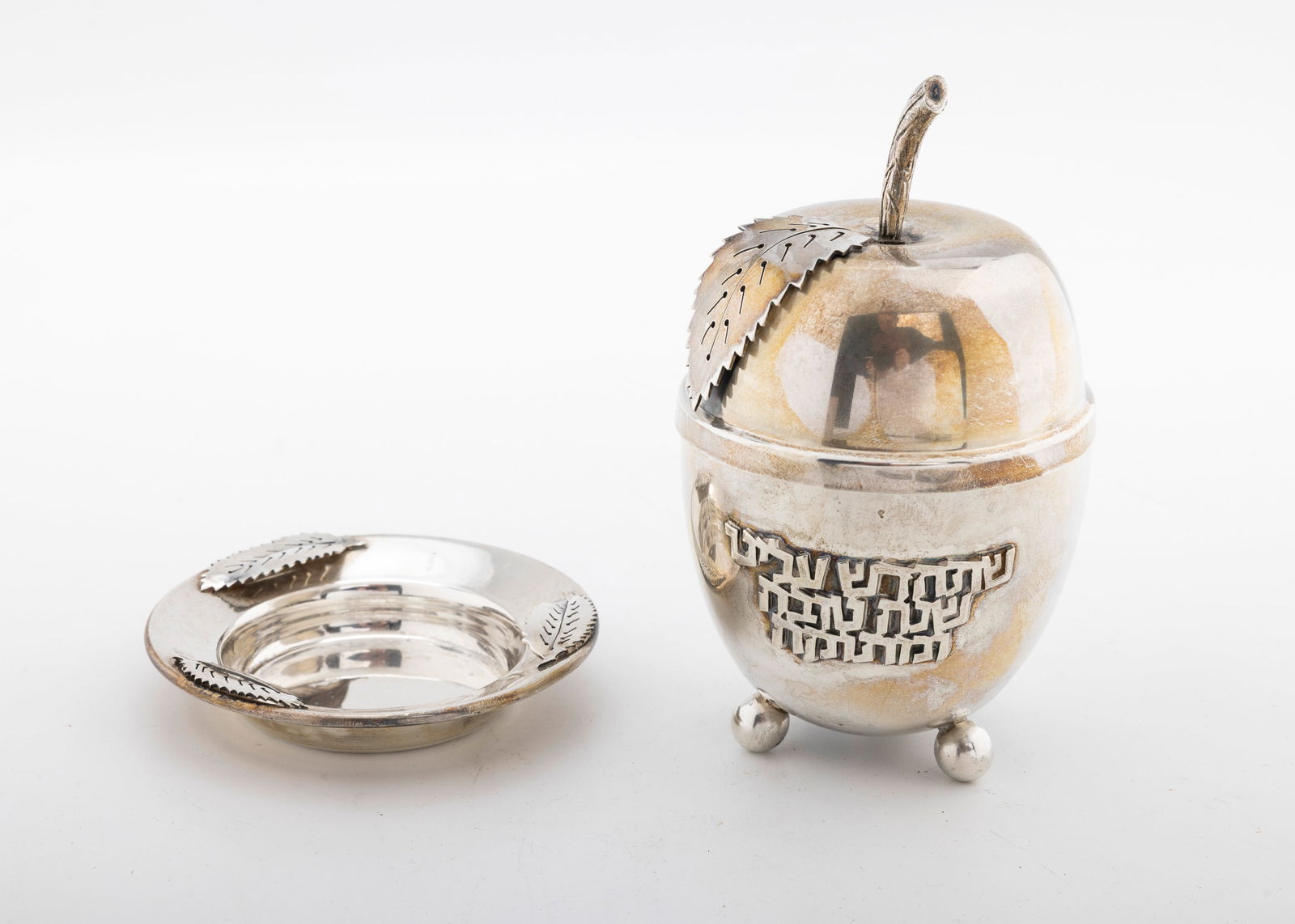 A BIER STERLING SILVER HONEY DISH. Israel, c. 1990. In the shape of an apple with applied Hebrew exc (1 of 3)