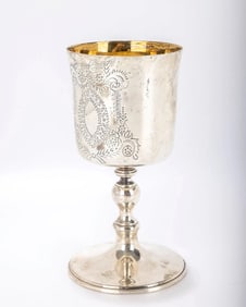 A STERLING SILVER GOBLET BY THE ROYAL IRISH SILVER COMPANY. DUBLIN, 1972.
