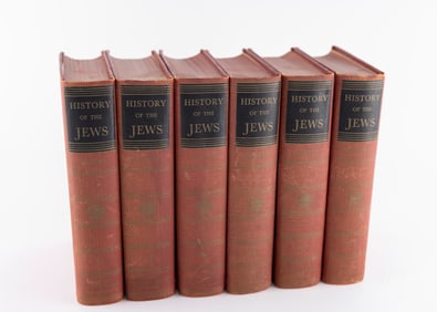 HISTORY OF THE JEWS BY HEINRICH GRAETZ. Philadelphia, 1946.