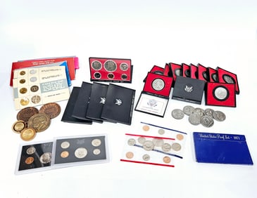 A COLLECTION OF US PROOF SETS, MEDALS AND ISRAELI COINS
