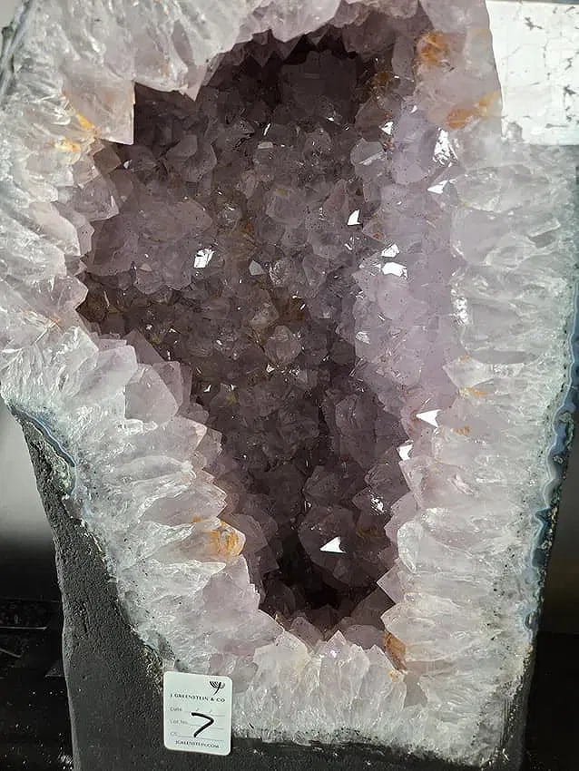 AN AMETHYST GEODE. POLISHED EDGES - 3
