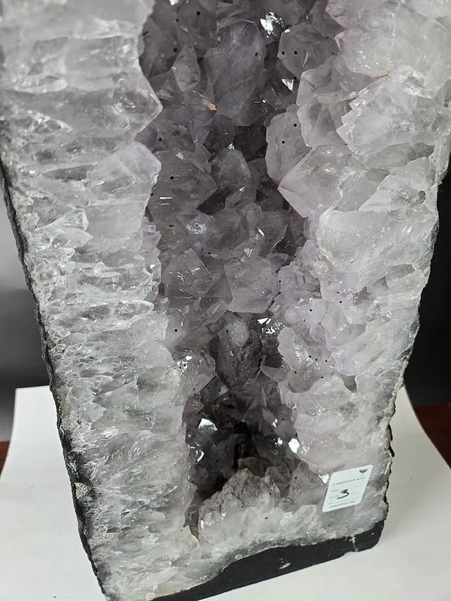 AN AMETHYST GEODE. POLISHED EDGES - 2