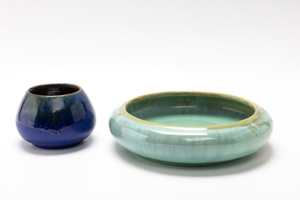 TWO EXAMPLES OF FULPER POTTERY: A BOWL AND A DISH