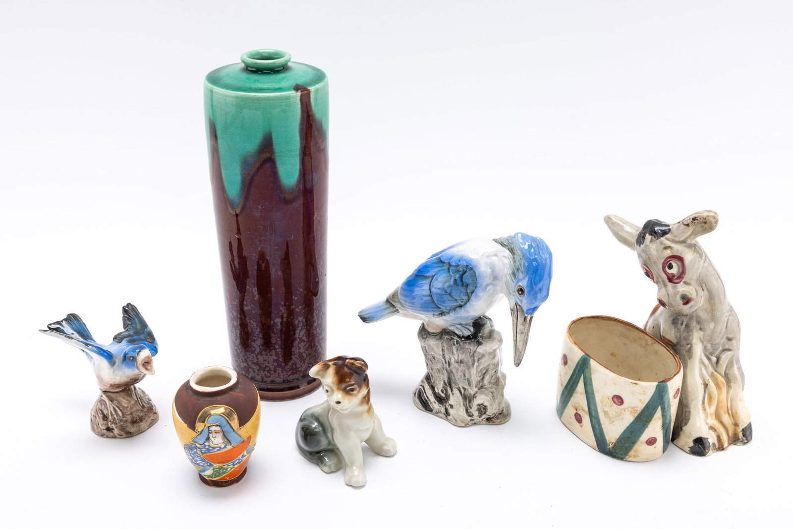 A GROUP OF PORCELAIN ITEMS MADE IN JAPAN: Various sizes and structures. The tallest 8.3"' tall