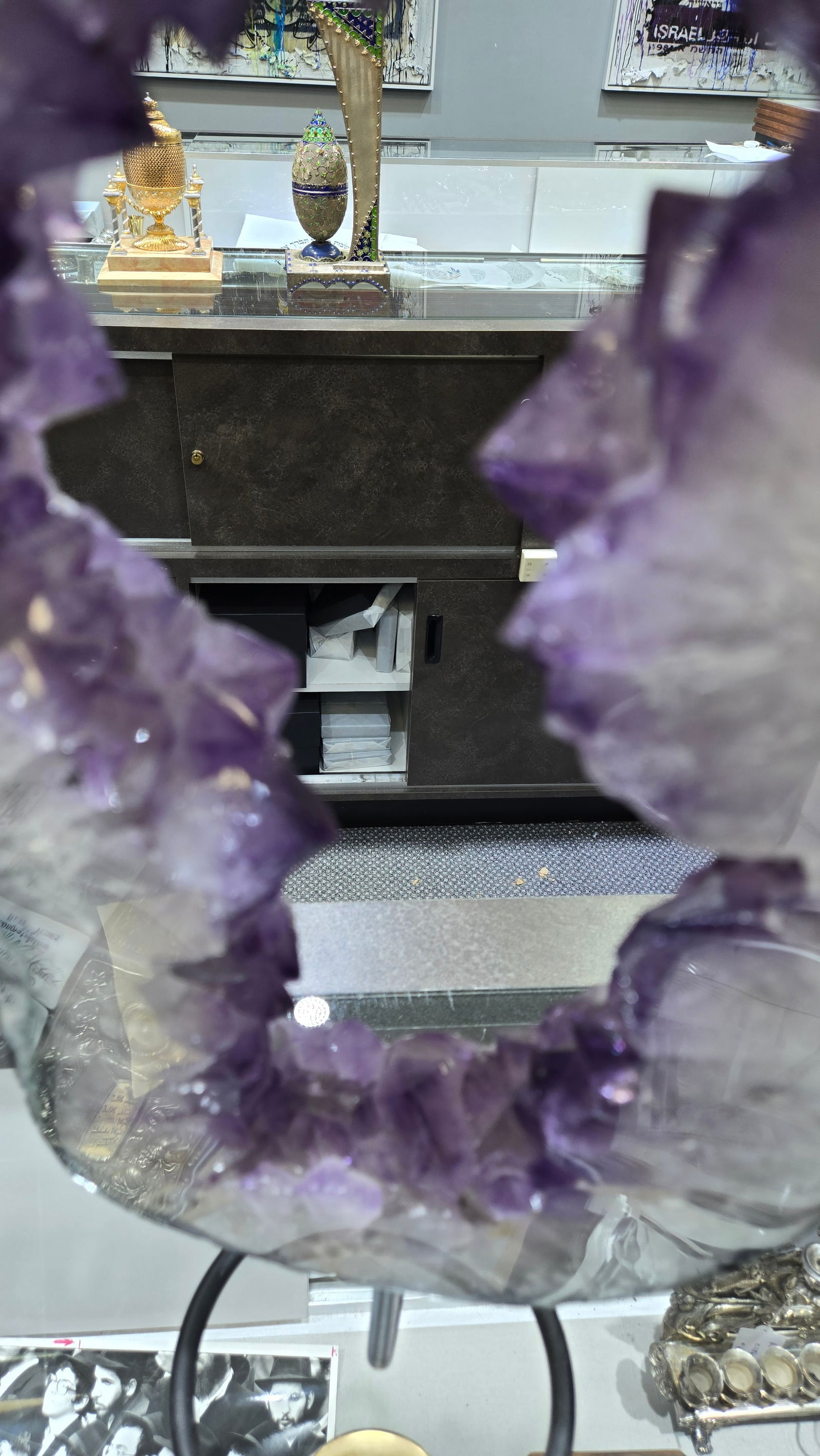 HUGE AMETHYST RING ON A STAND - 2