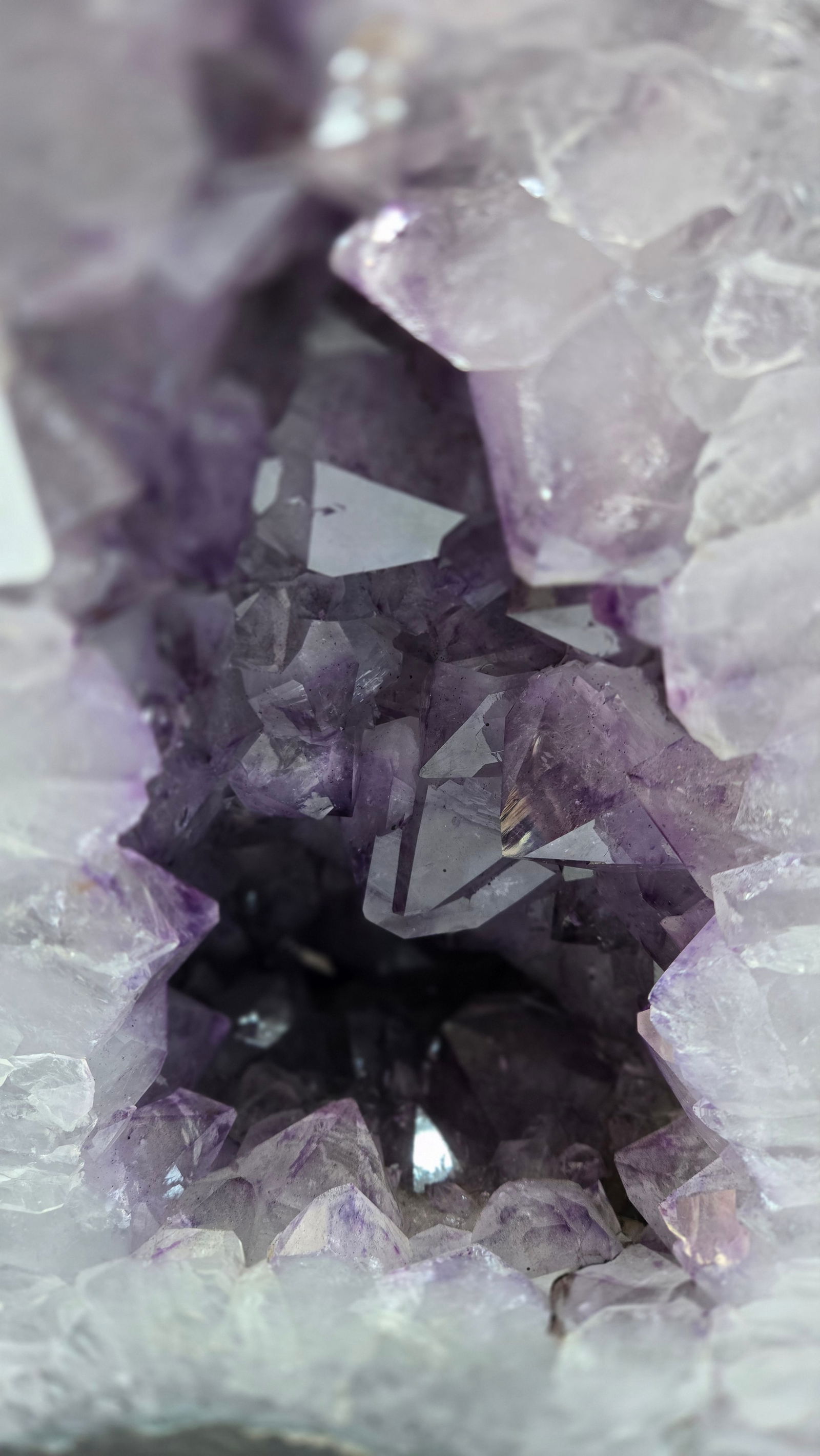 A LARGE AMETHYST CATHEDRAL nice purple! - 3