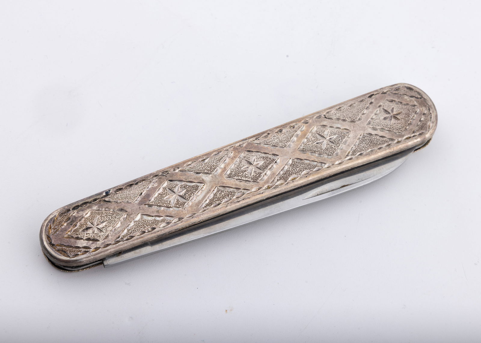 A STERLING SILVER FOLDING CHALLAH KNIFE - 2