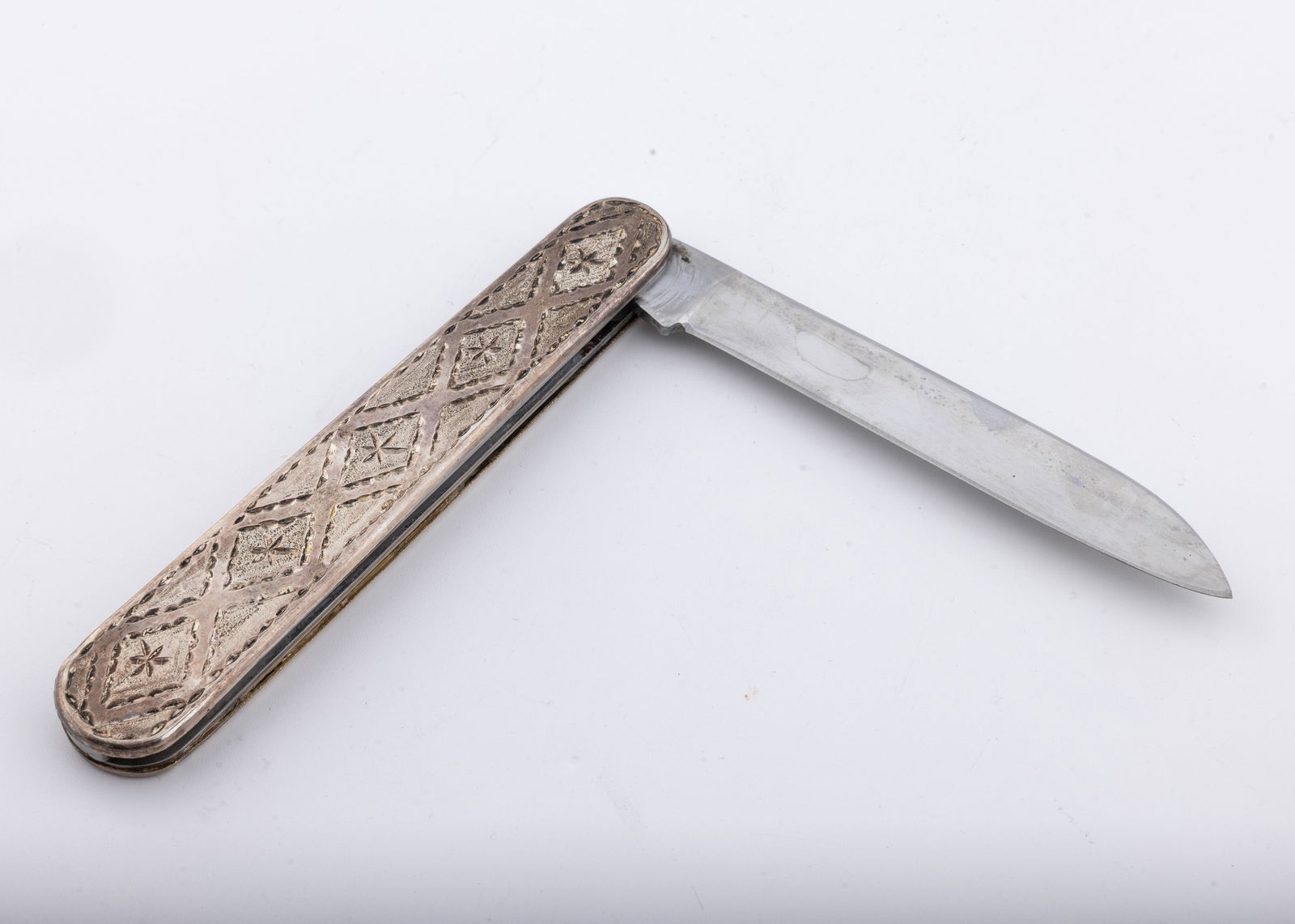 A STERLING SILVER FOLDING CHALLAH KNIFE - 3