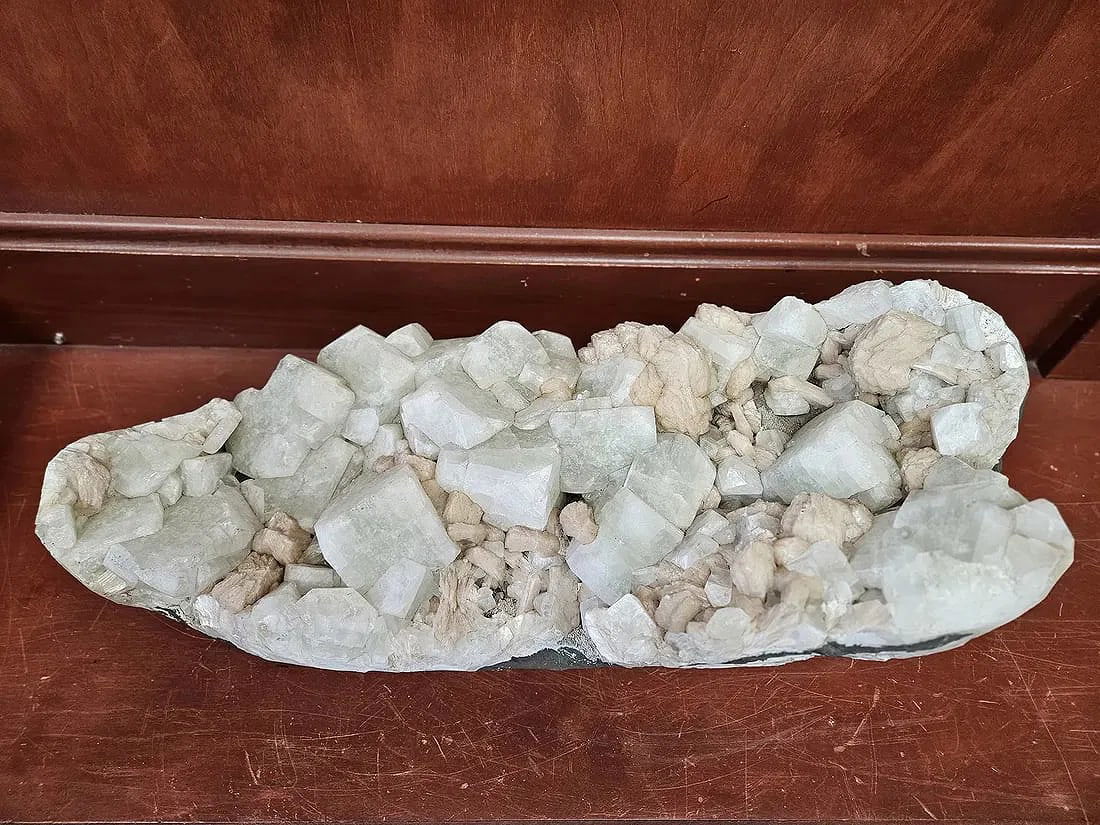 A MASSIVE APOPHYLLITE SPECIMEN WITH STILBITE - 3