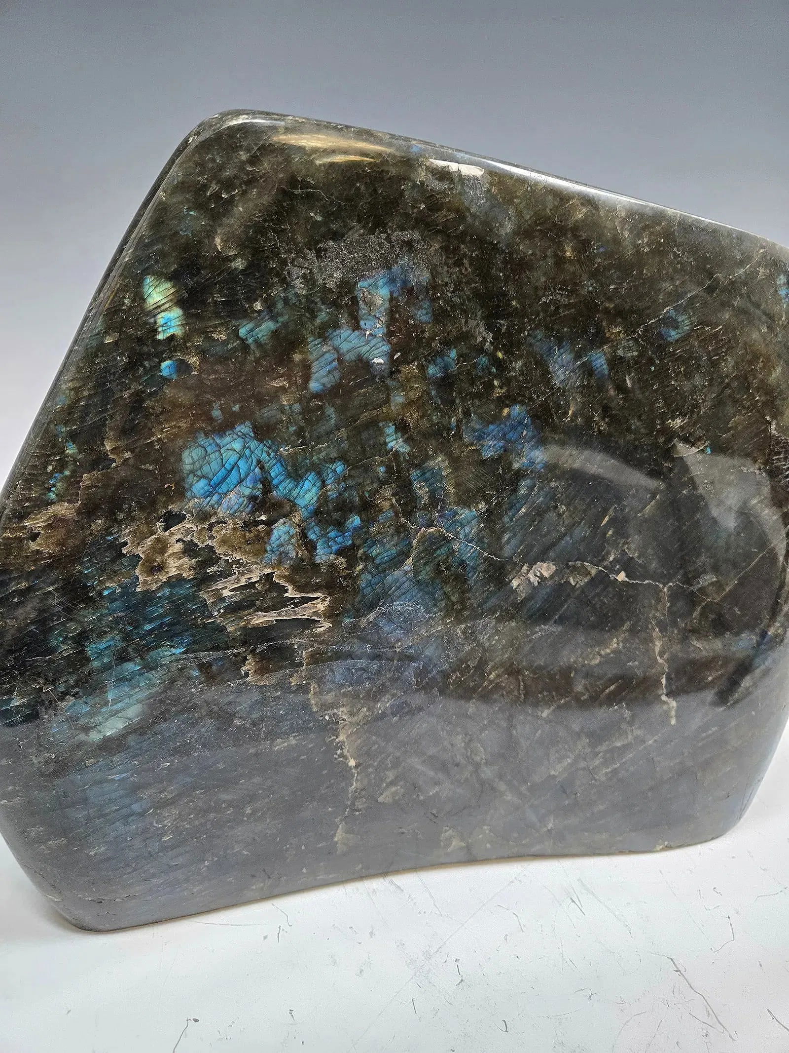 A MASSIVE POLISHED LABRADORITE SPECIMEN. - 4