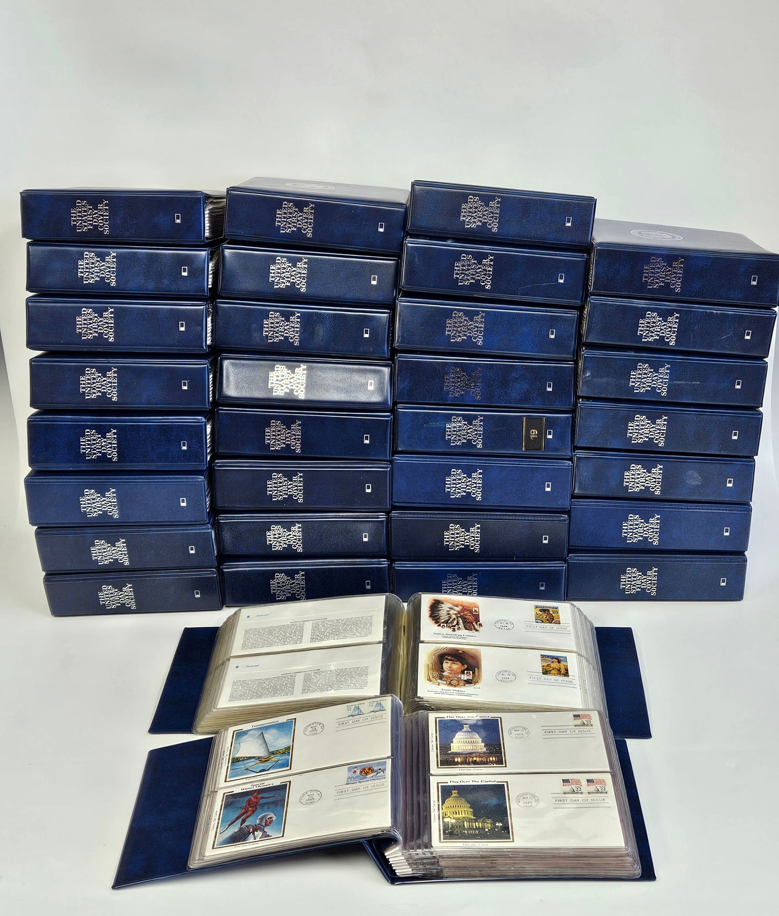 A MASSIVE COLLECTION OF AMERICAN FIRST DAY COVERS: Several thousand frst day of issue postal covers housed in 33 albums.