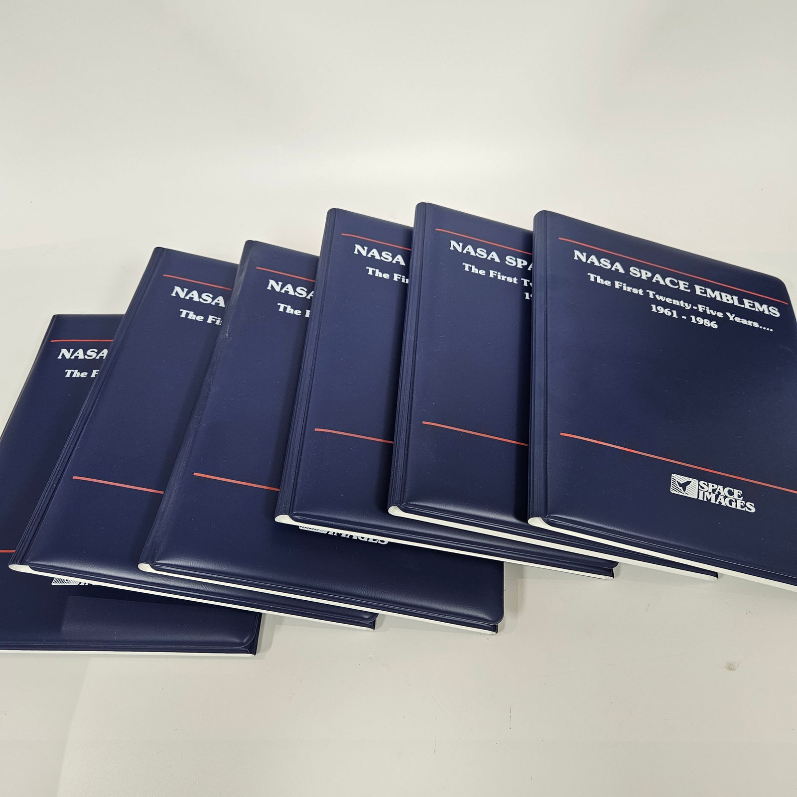 NASA SPACE EMBLEMS: THE FIRST TWENTY FIVE YEARS. - 2