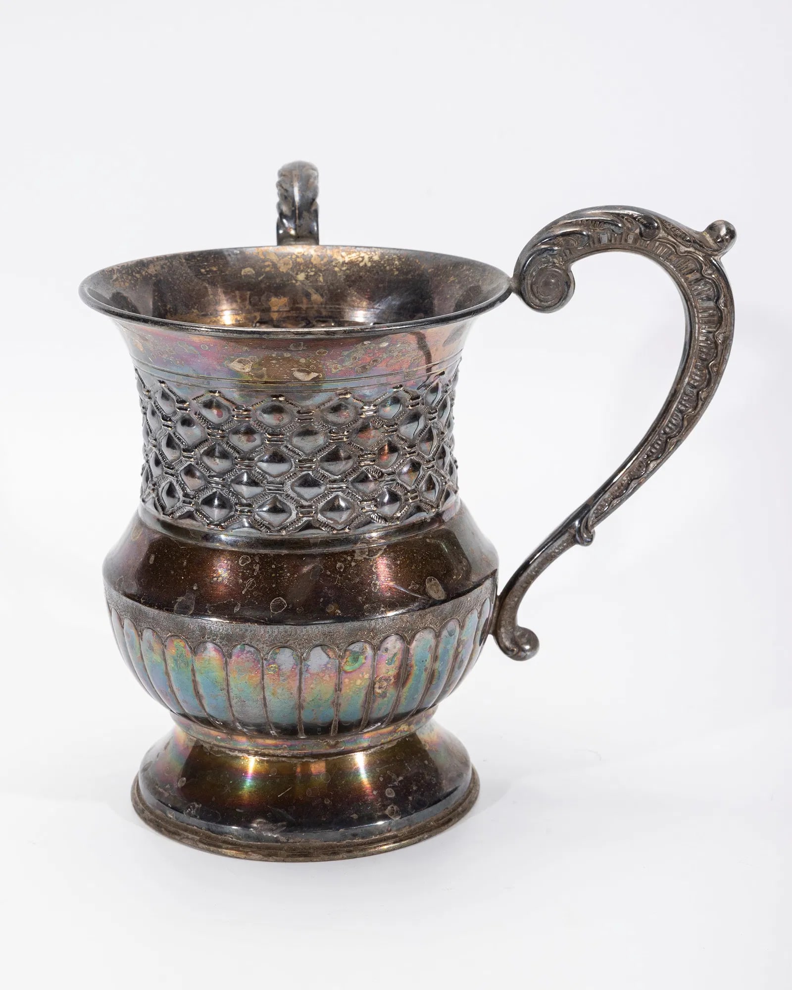 A LARGE STERLING WASH CUP BY HADDAD BROTHERS. Israel, c. 2000.: Traditional two handle form. 5.6" tall and 309.3 grams