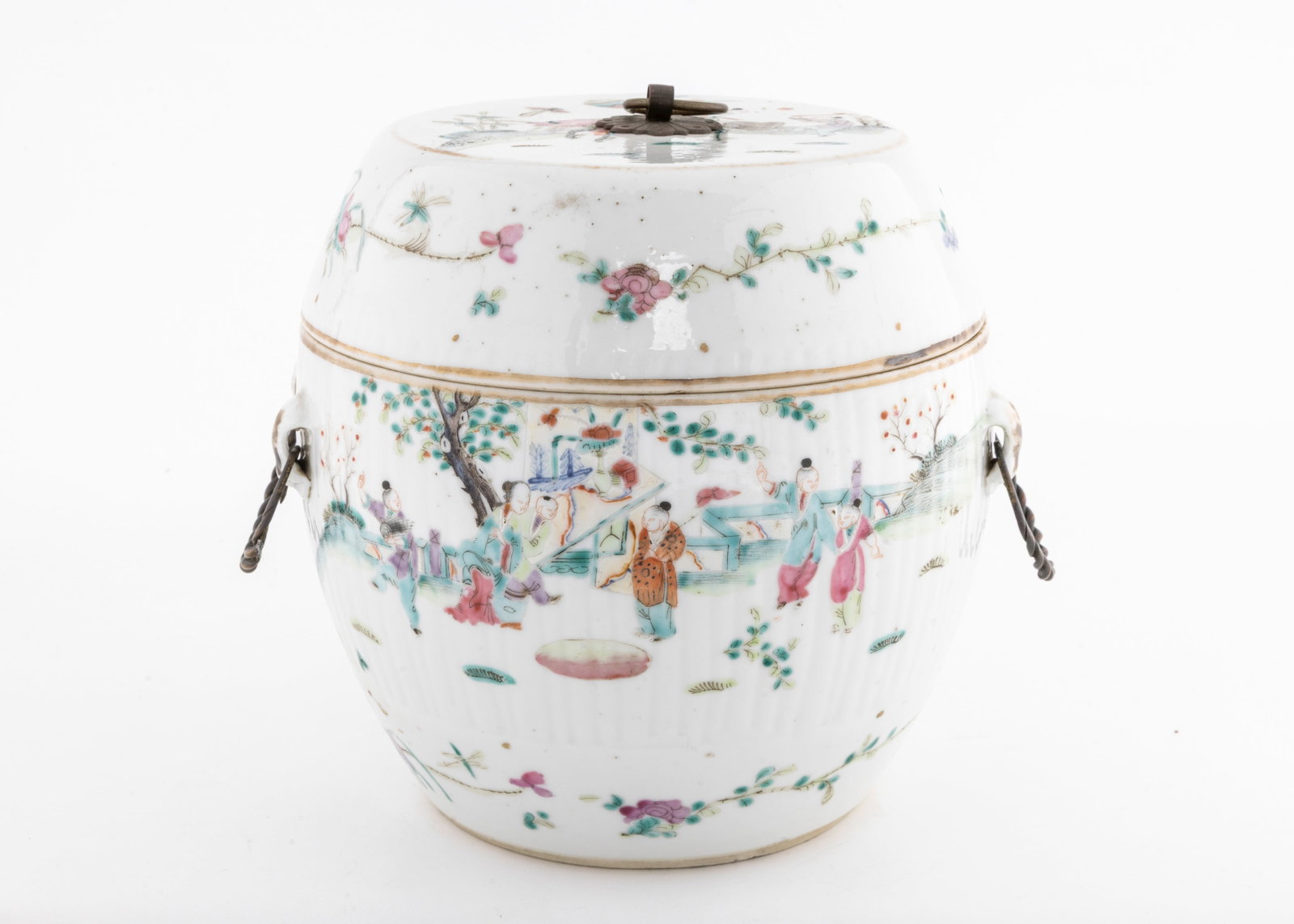 ELEANOR ROOSEVELT ESTATE - A HAND PAINTED COOKIE JAR. China, c. 1900.: Hand painted with traditonal motifs including trees, human figures, flowers and others. With the original sticker on the verso indicating it was from the Estate of Franklin Deleno and Eleanor Roosevel