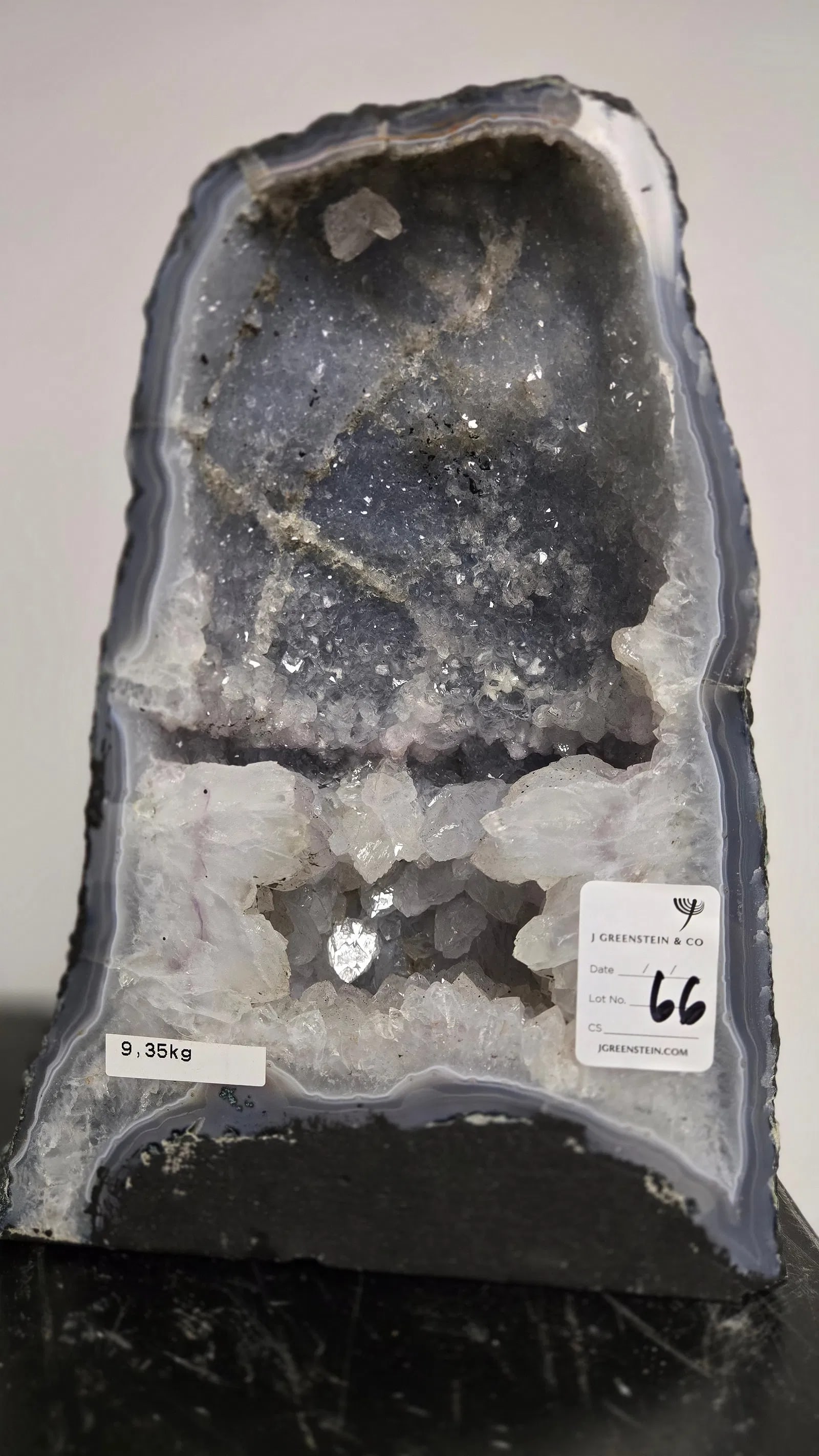AMETHYST GEODE WITH POLISHED EDGES CATHEDRAL: Excellent color. Polished edge. 11" tall and 9.35 kilograms.