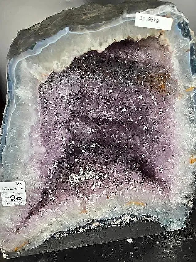 AMETHYST CATHEDRAL GEODE WITH POLISHED EDGES: 15" TALL AND 14" WIDE. 31.95 KG