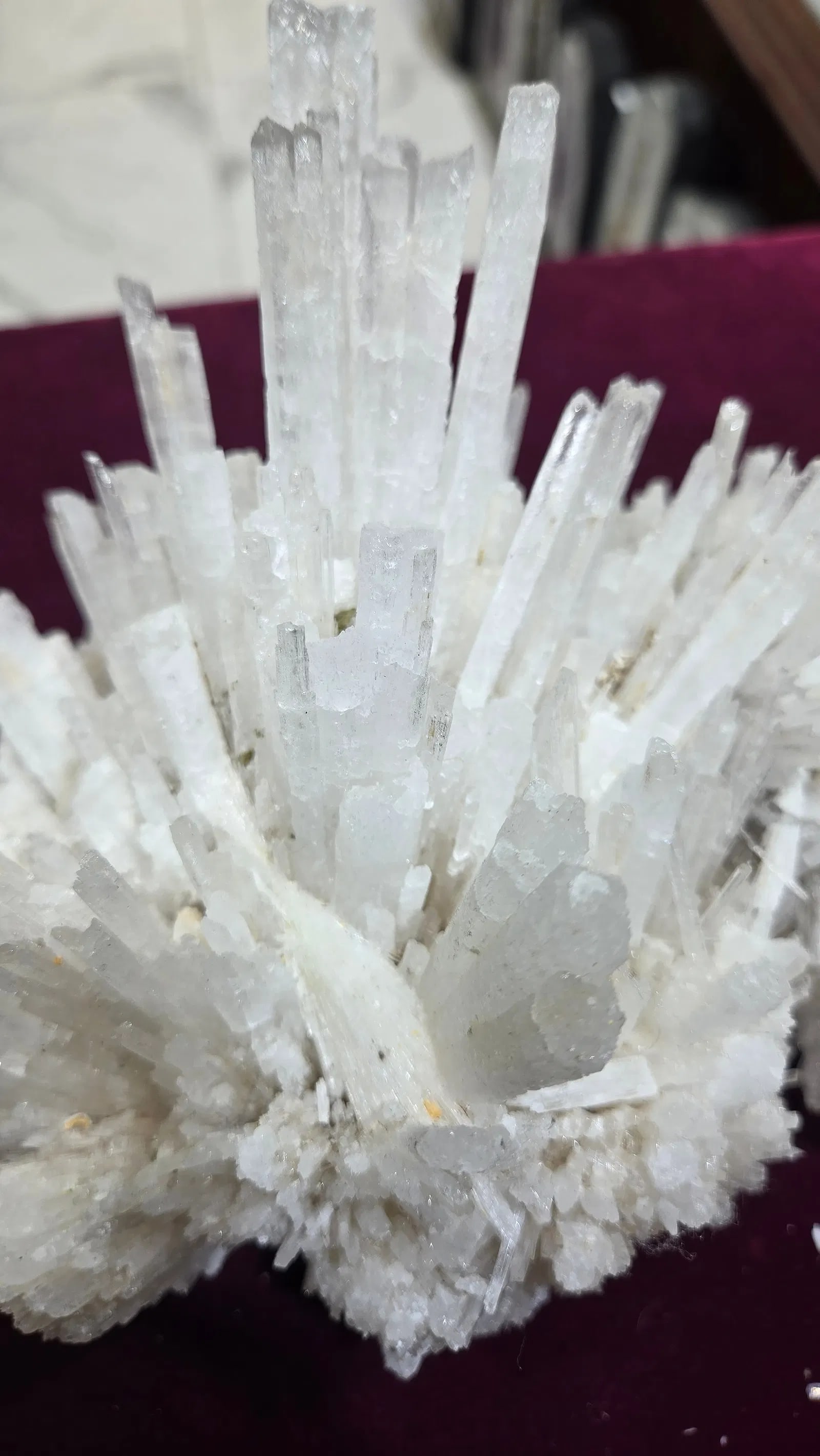 A RARE SCOLECITE SPECIMEN FORMATION - 2