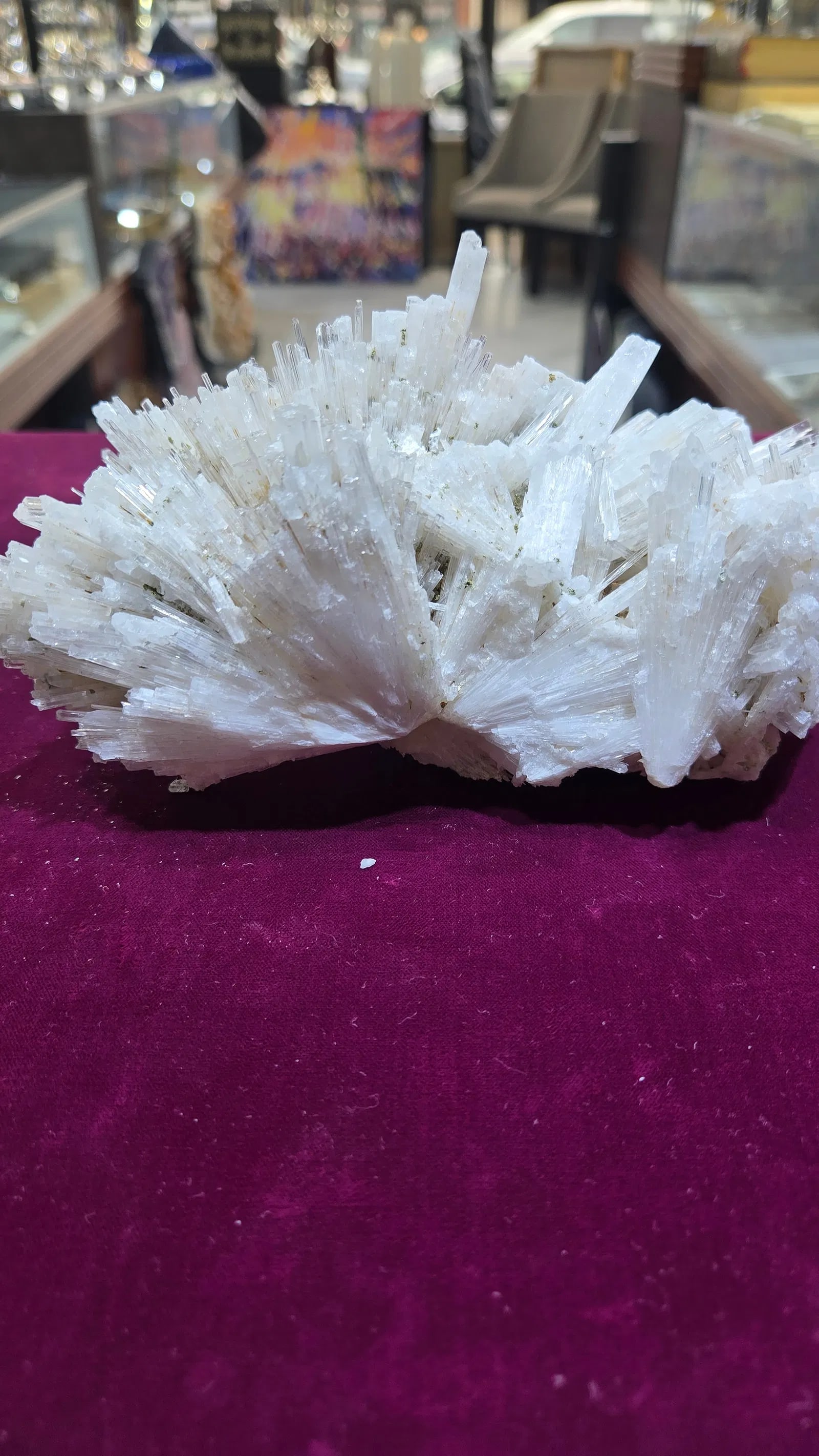 A RARE SCOLECITE SPECIMEN FORMATION - 3