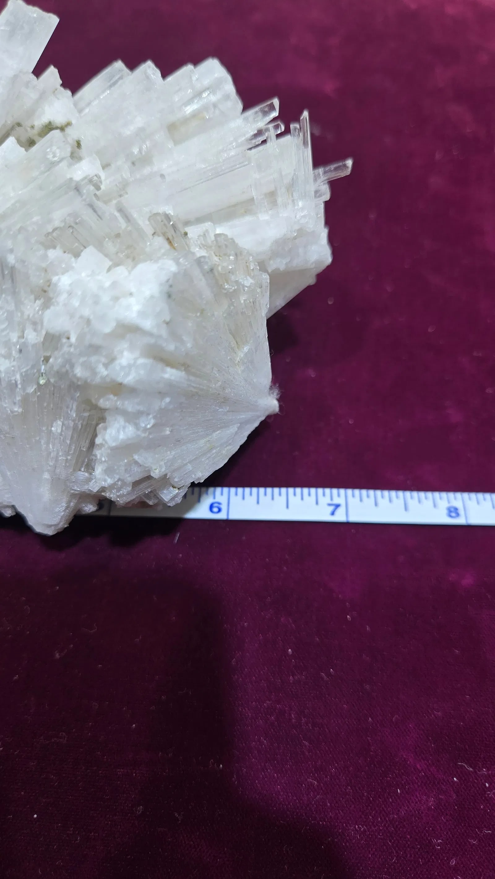 A RARE SCOLECITE SPECIMEN FORMATION - 4