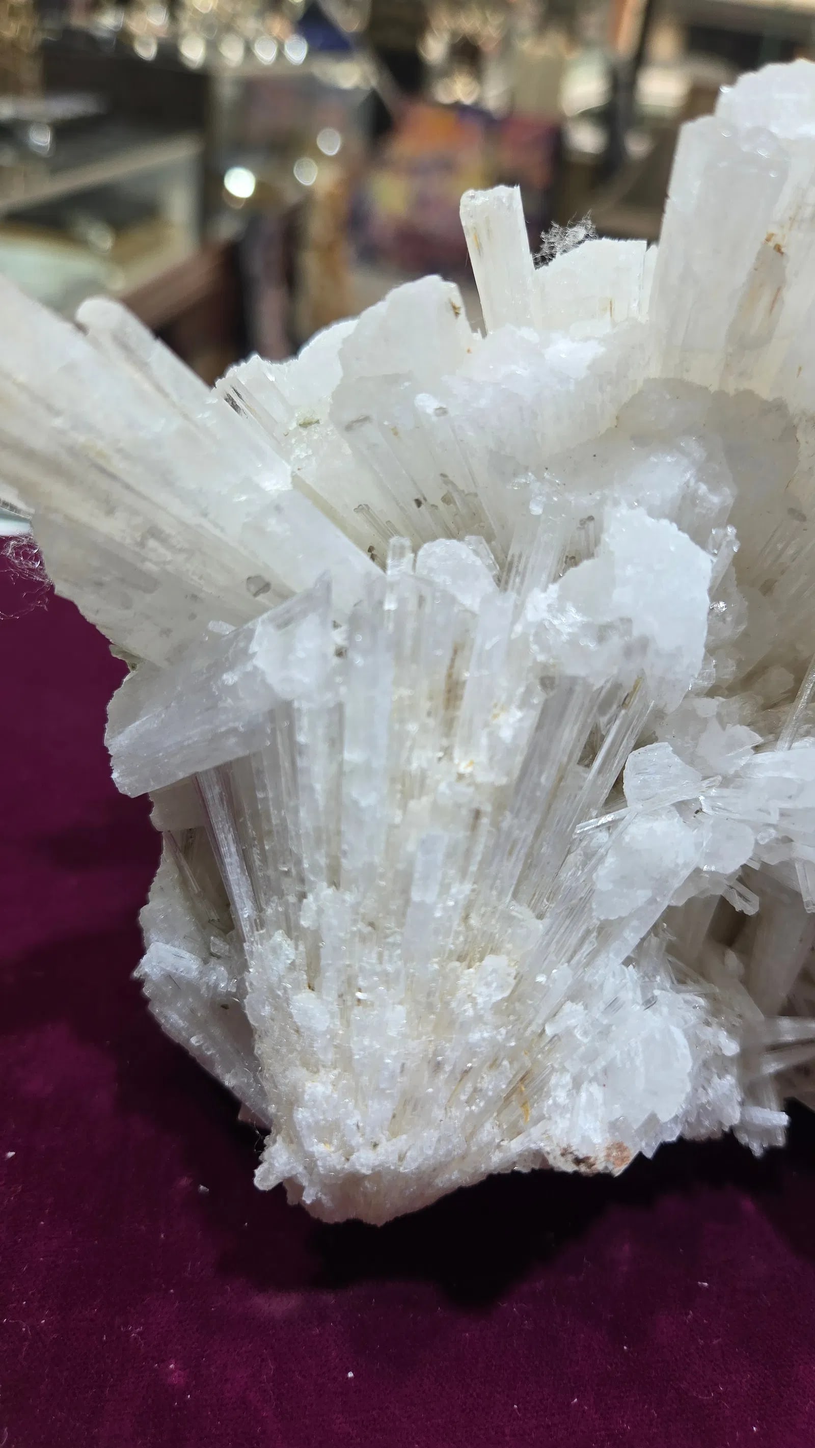 A RARE SCOLECITE SPECIMEN FORMATION - 3