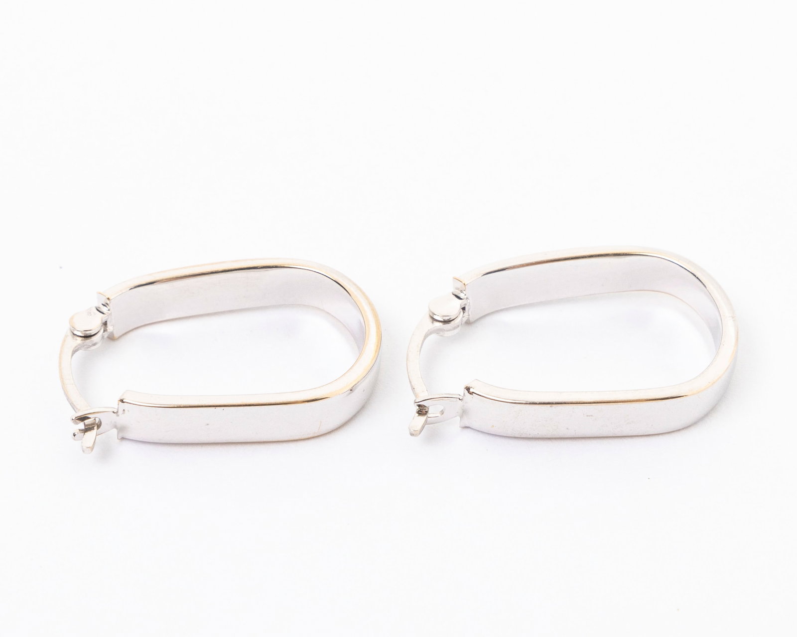 A PAIR DIAMOND EARRINGS - 4