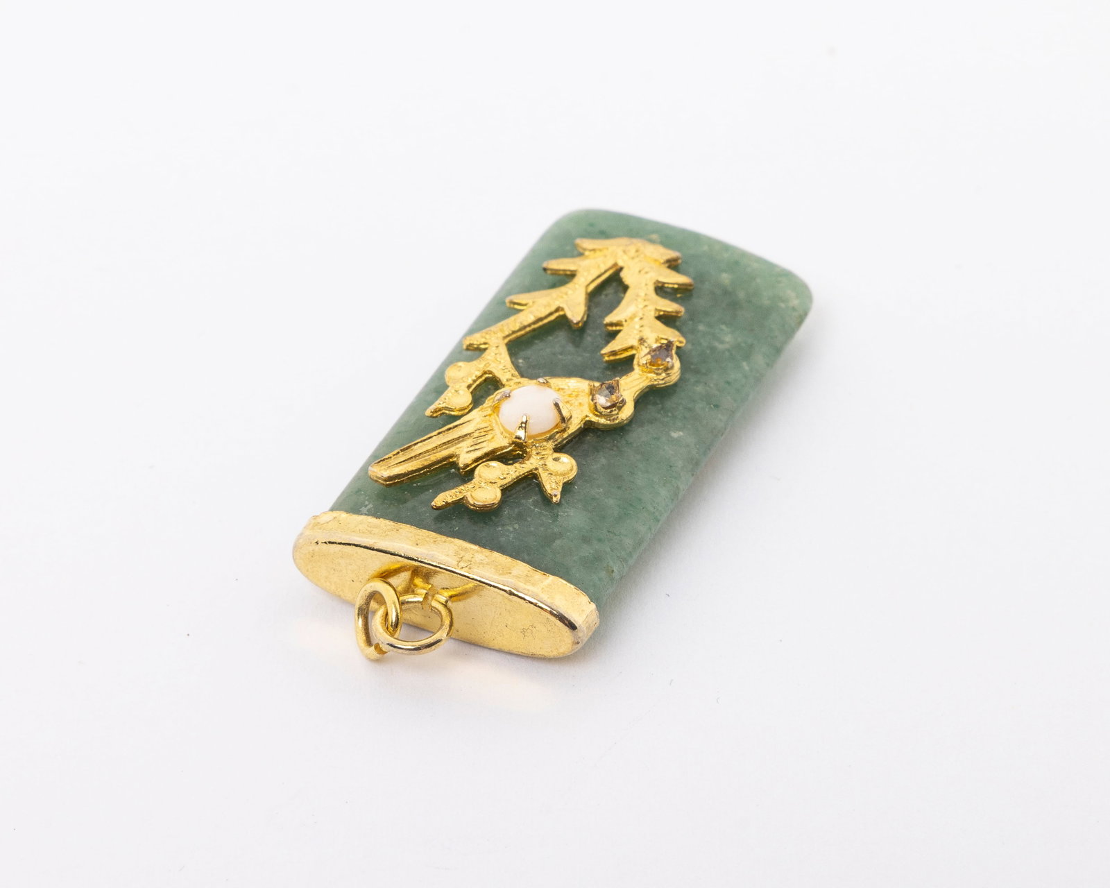 A JADE PENDANT - 7