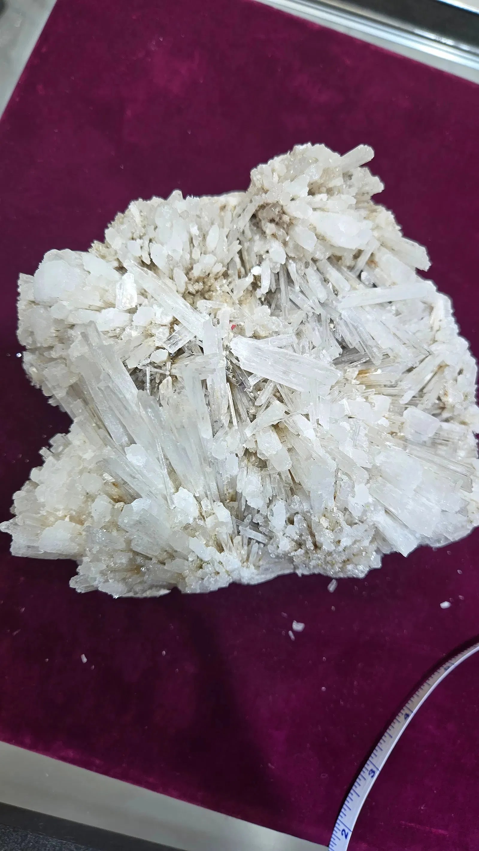 A RARE SCOLECITE SPECIMEN FORMATION - 2