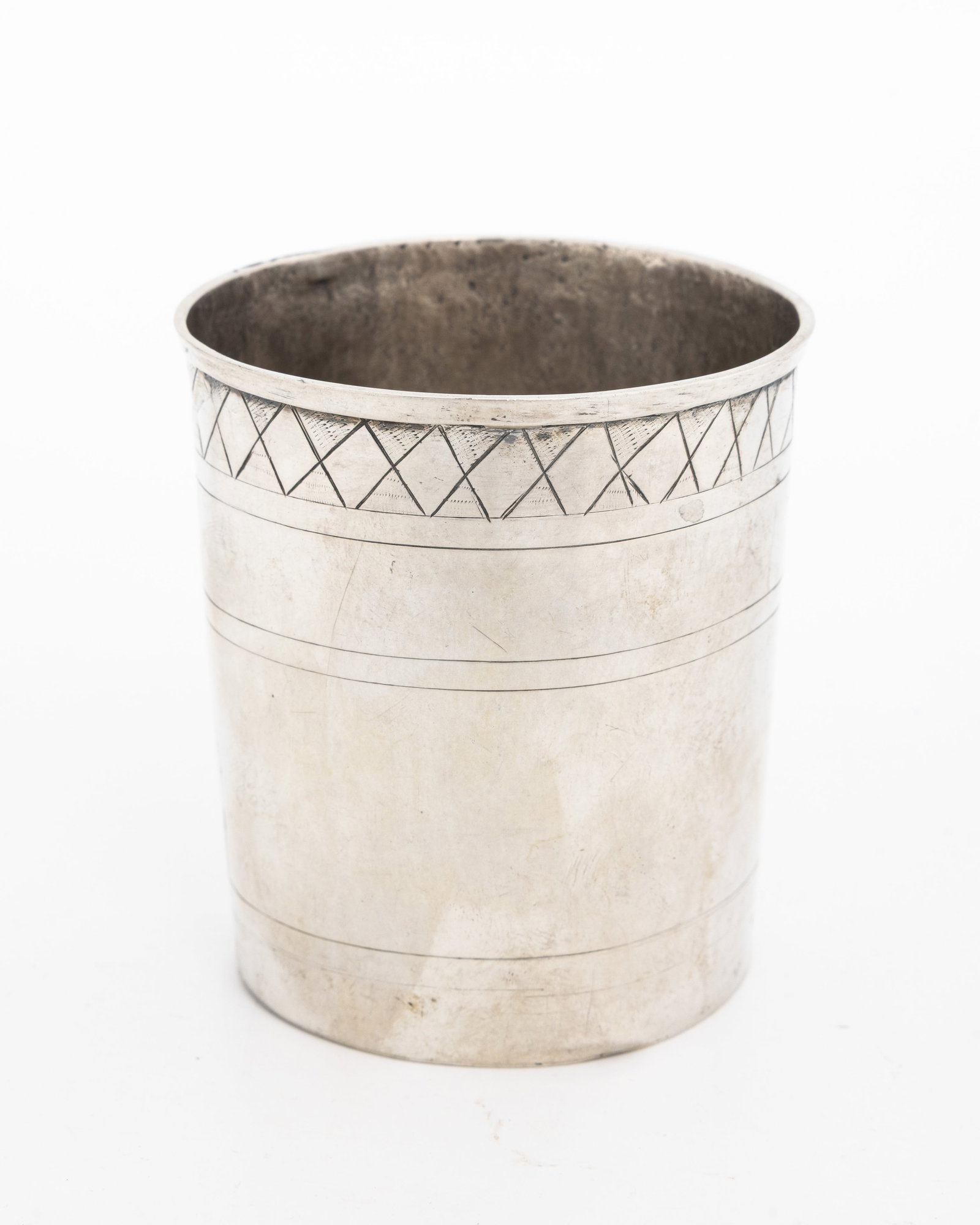 A LARGE SILVER KIDDUSH BEAKER. Germany, 18th century. - 3