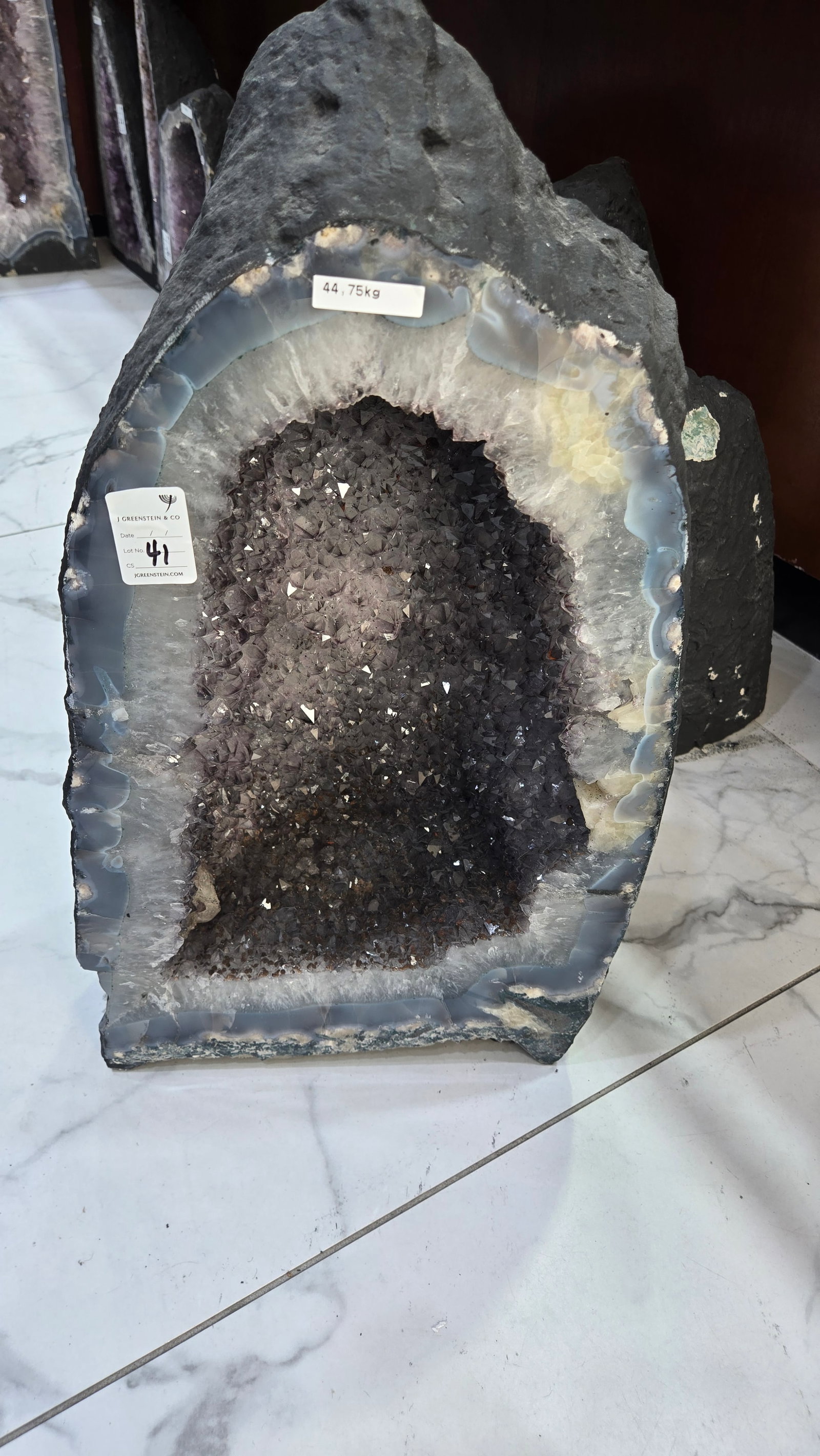 AN AMETHYST GEODE WITH POLISHED EDGES - GORGEOUS: 44kg and 24" tall, nice deep color