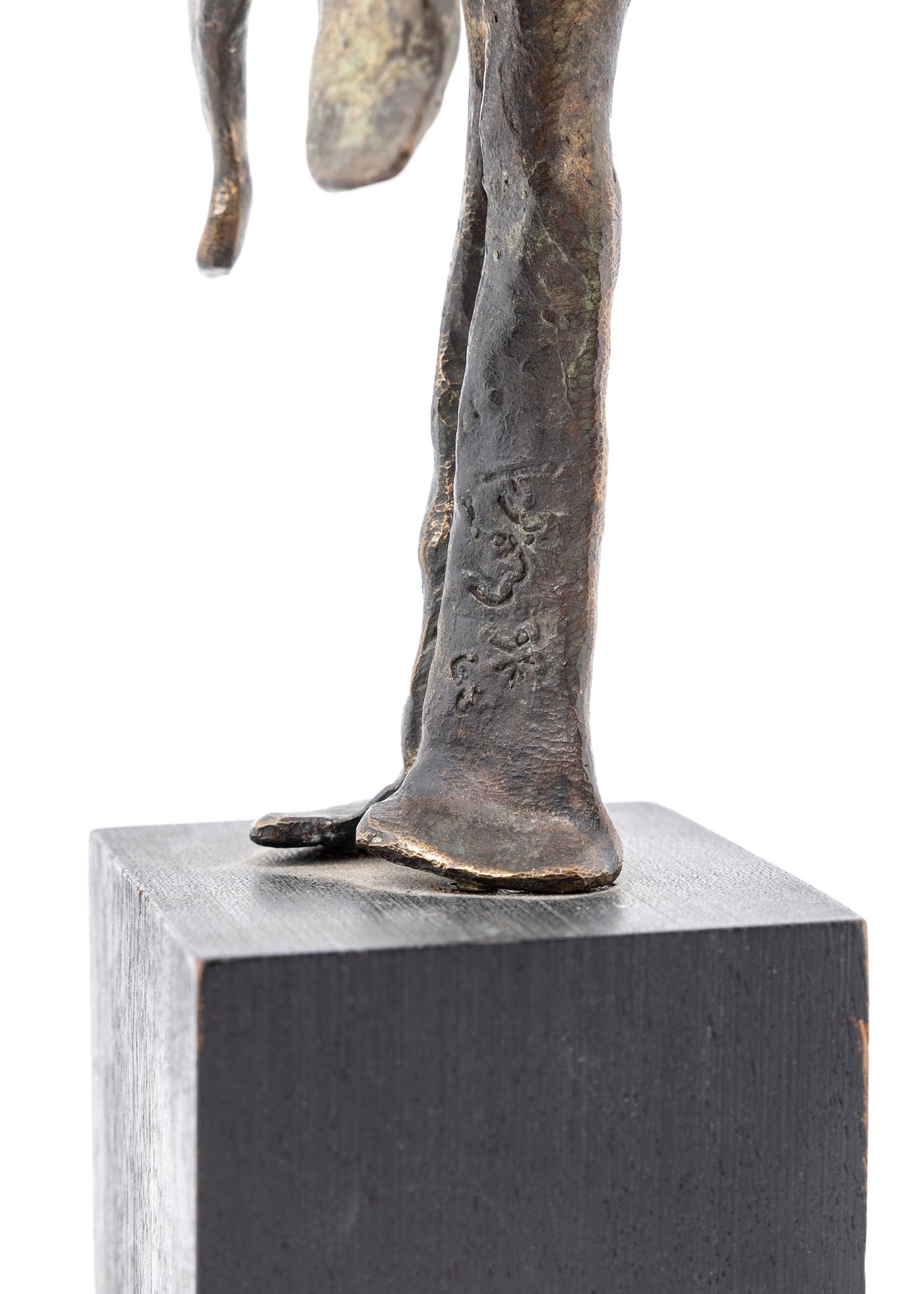 A BRONZE SCULPTURE - 3