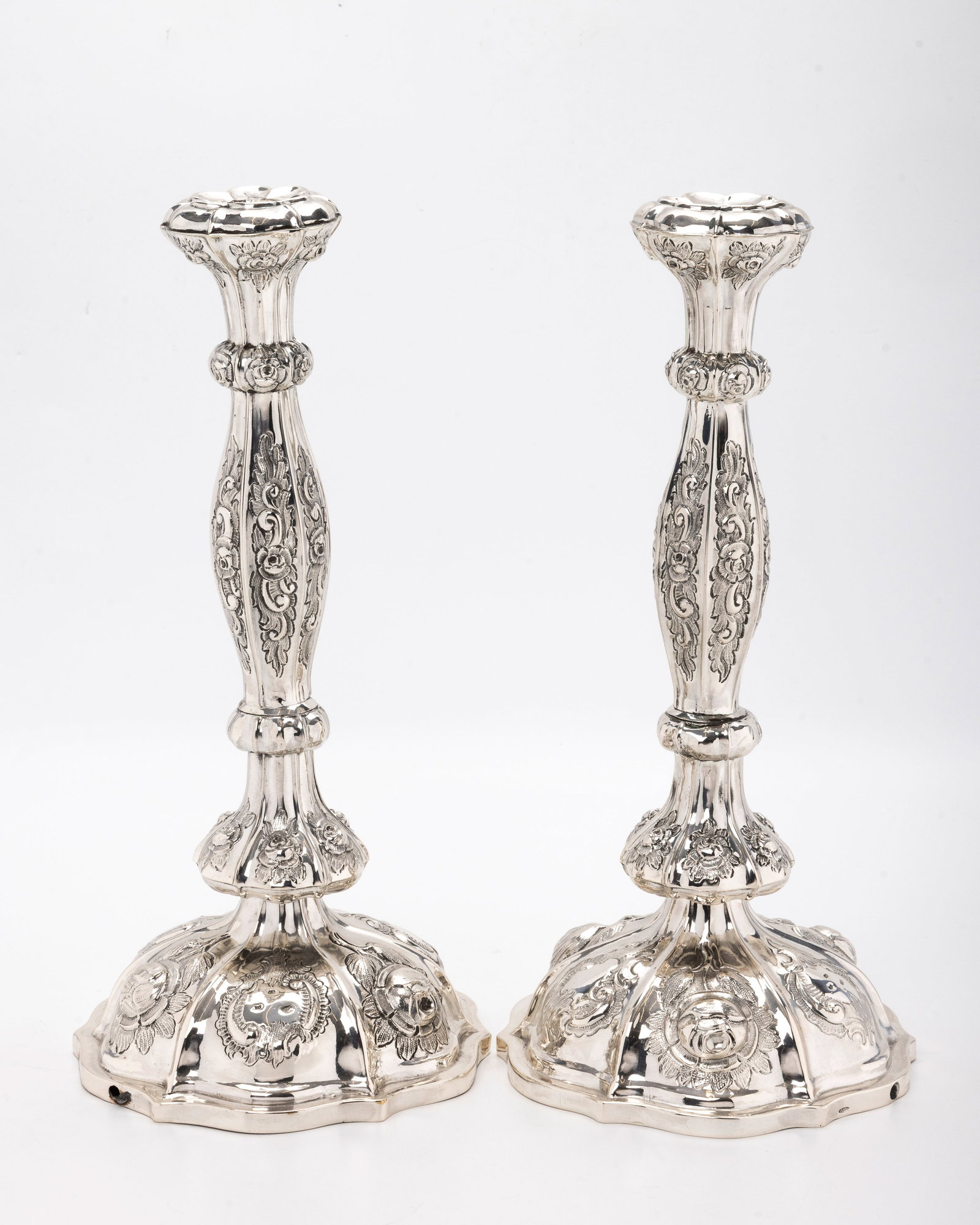 A PAIR OF FANCY SILVER RUSSIAN CANDLESTICKS. 1857 (1 of 6)