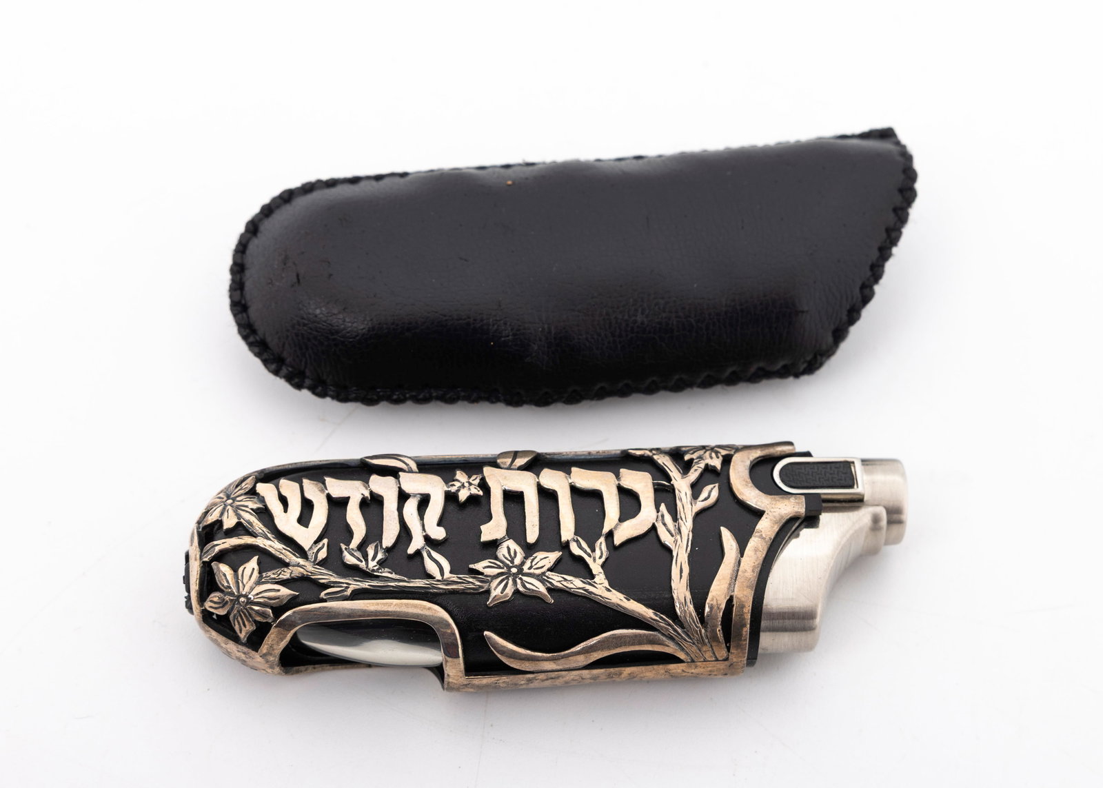 A STERLING SILVER CANDLE LIGHTER. - 2