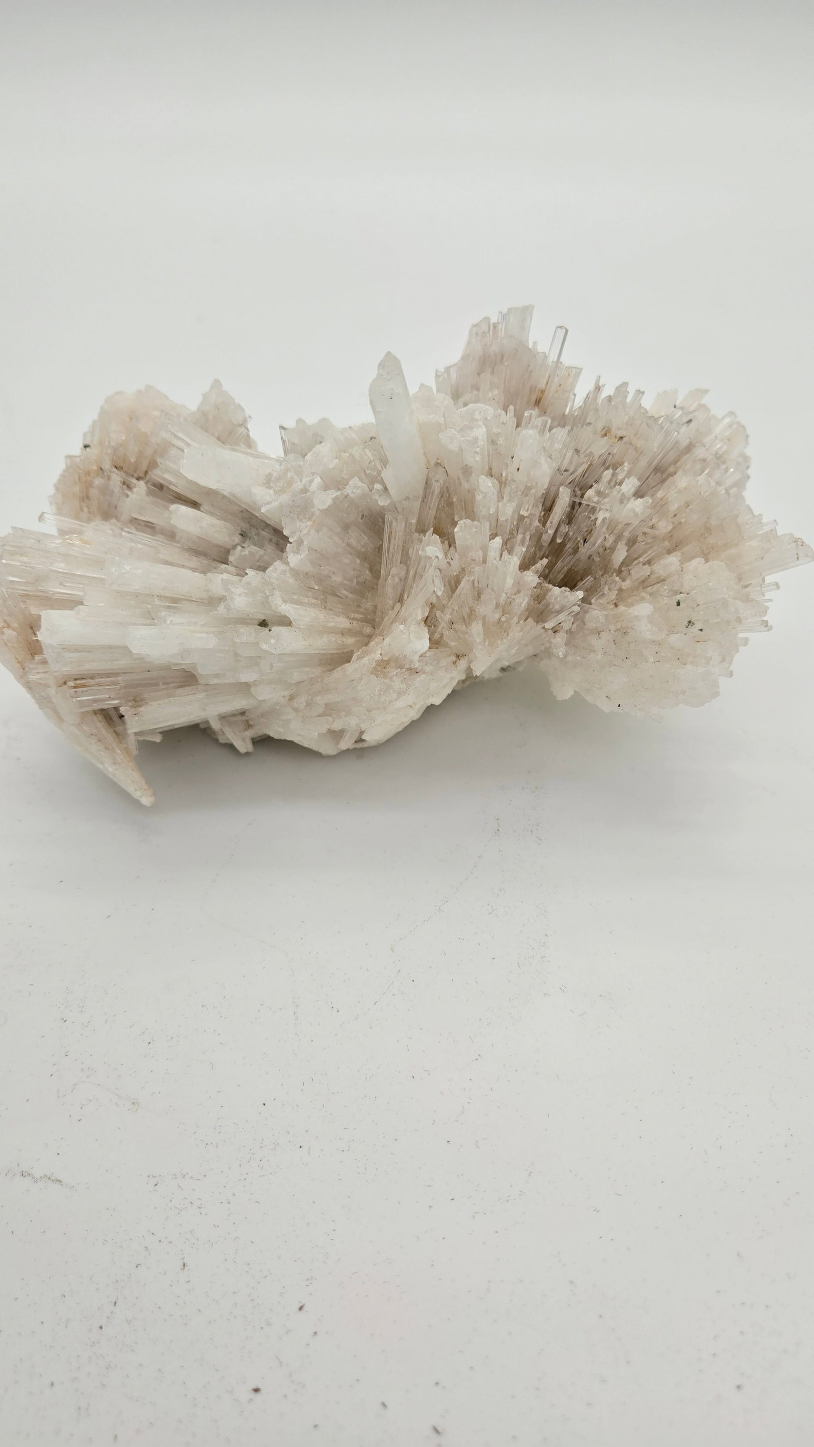 A SCOLECITE CRYSTAL CLUSTER - 3
